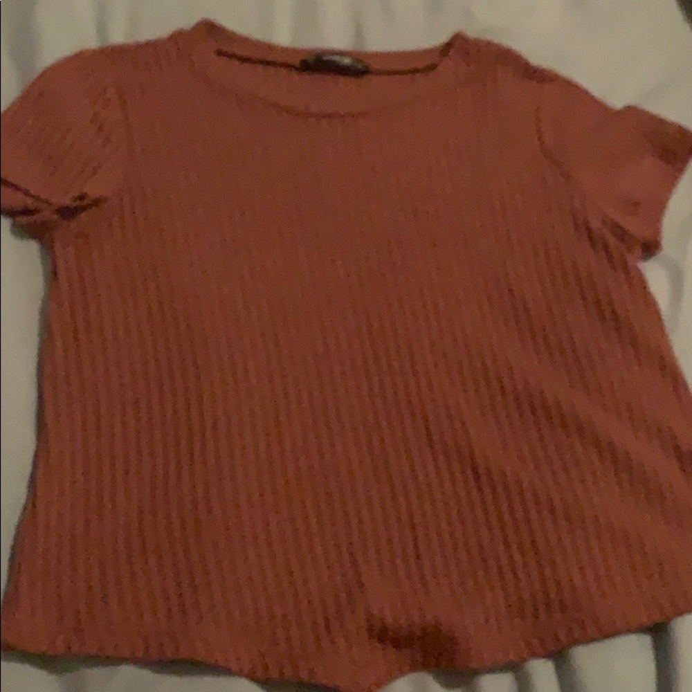 Cropped tee